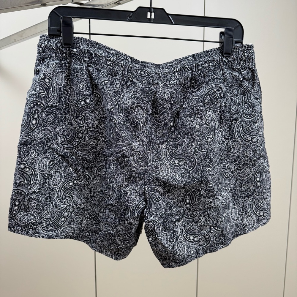 Topman Men’s S/M Black and White Paisley Swim Shorts - Picture 5 of 6
